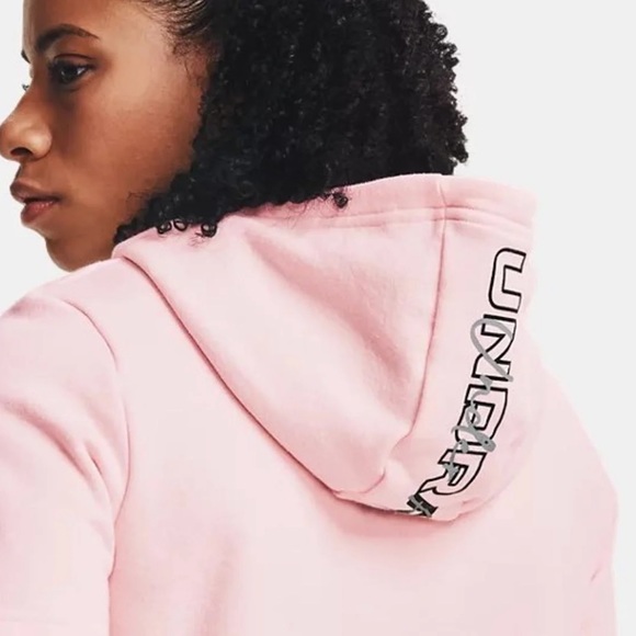 Women's UA Short Sleeve Hoodie
Under Armour - Picture 9 of 9